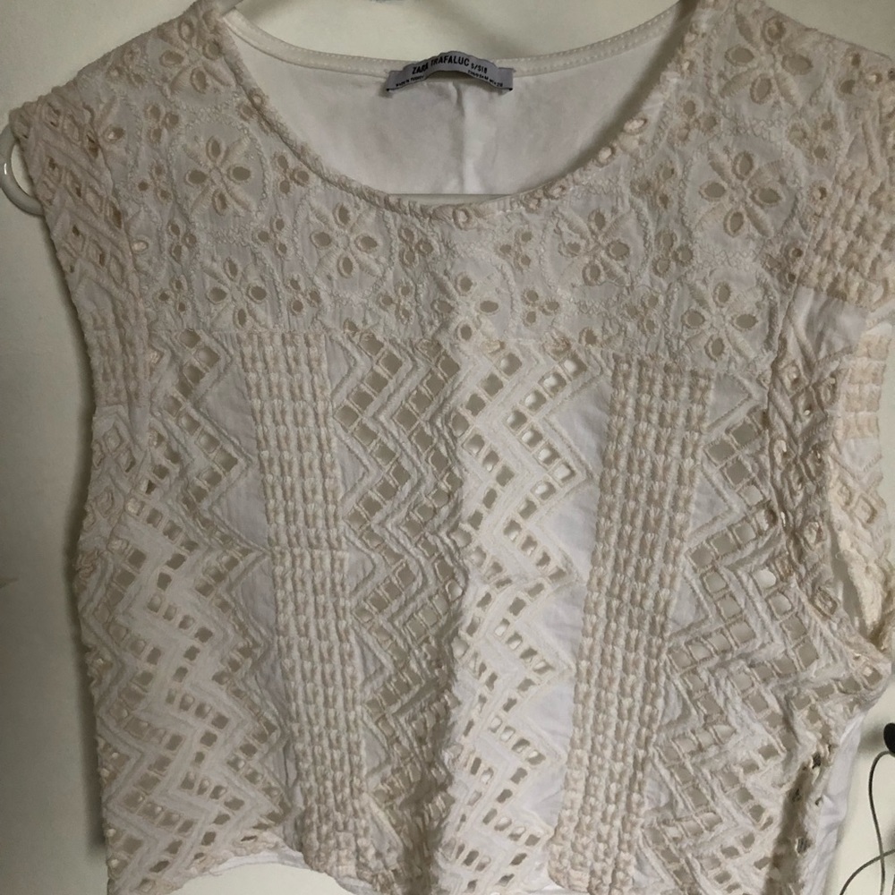 Zara white embroidered cropped tank medium